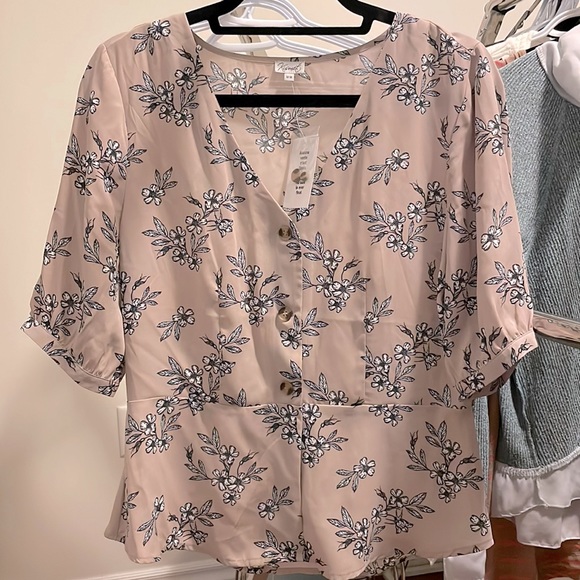 Kismet Tops - Elbow-Sleeve Top